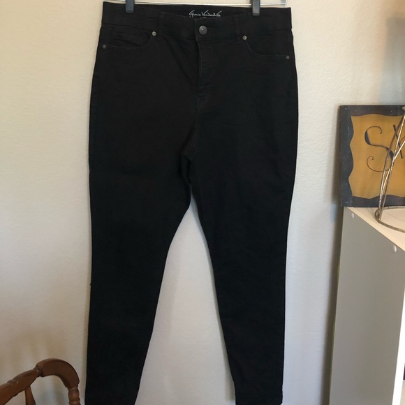 gloria vanderbilt all around slimming effect curvy